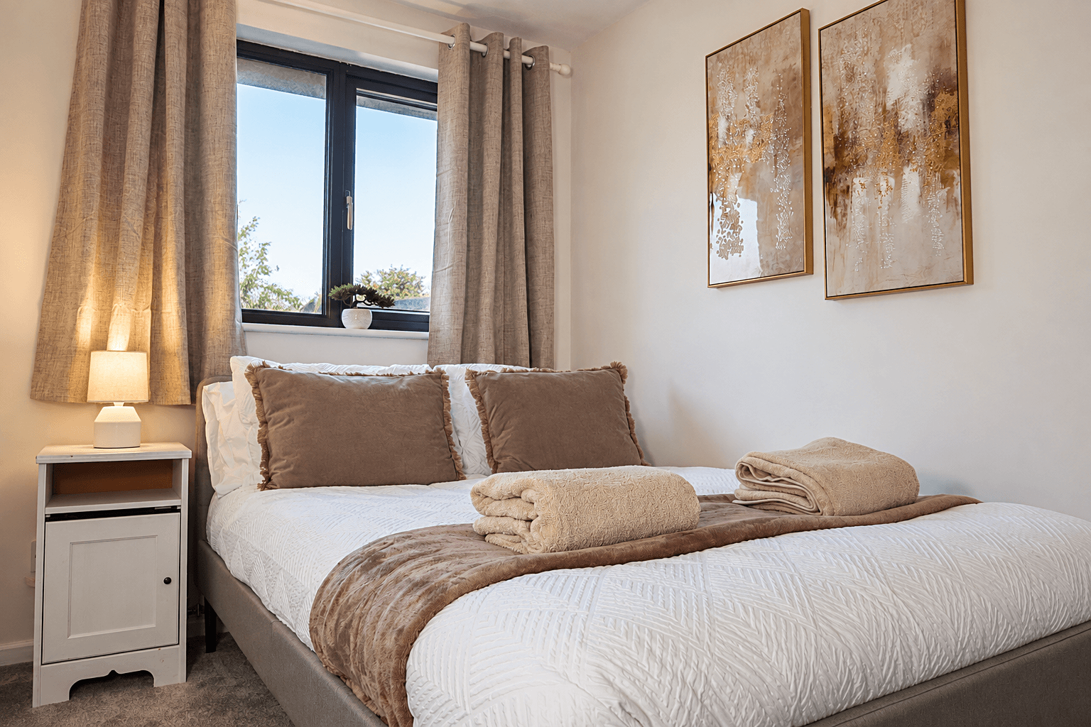 The Chester House| Free Private Parking| Sleeps 62